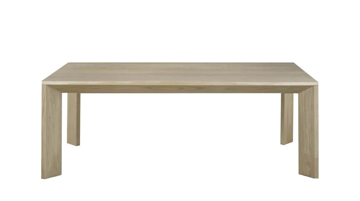 Cayan dining table